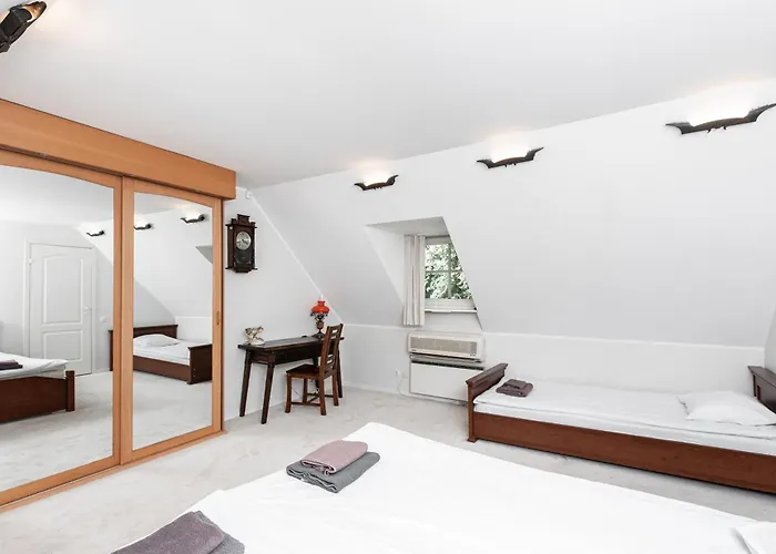 Airhome - Old Dominican Monastery Апартаменти